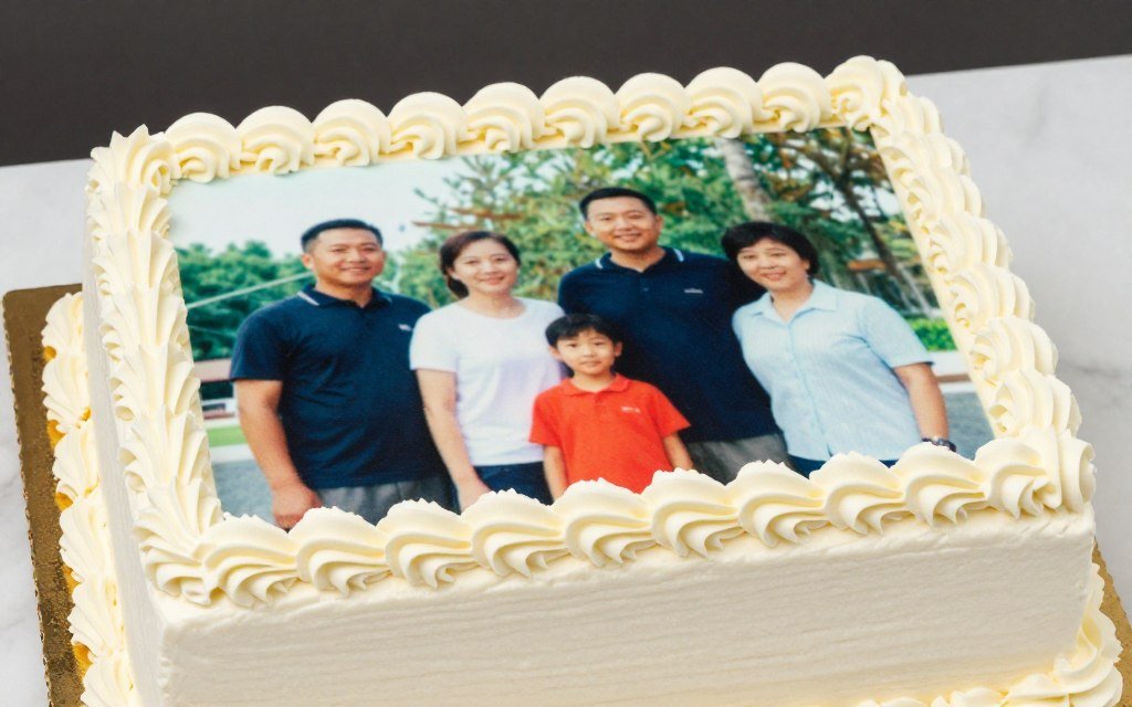 Sheet cake with edible photo decoration
